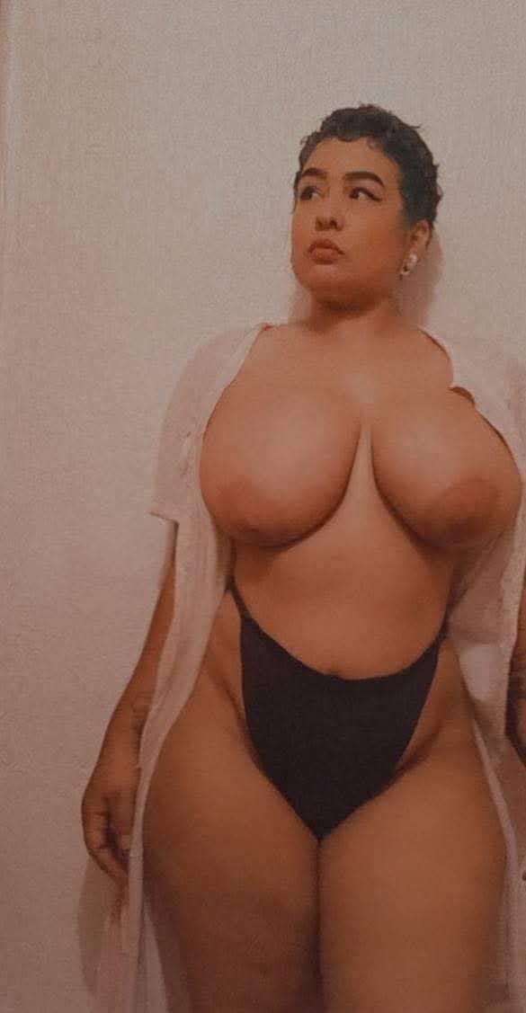 Carmen Tetas Grandes