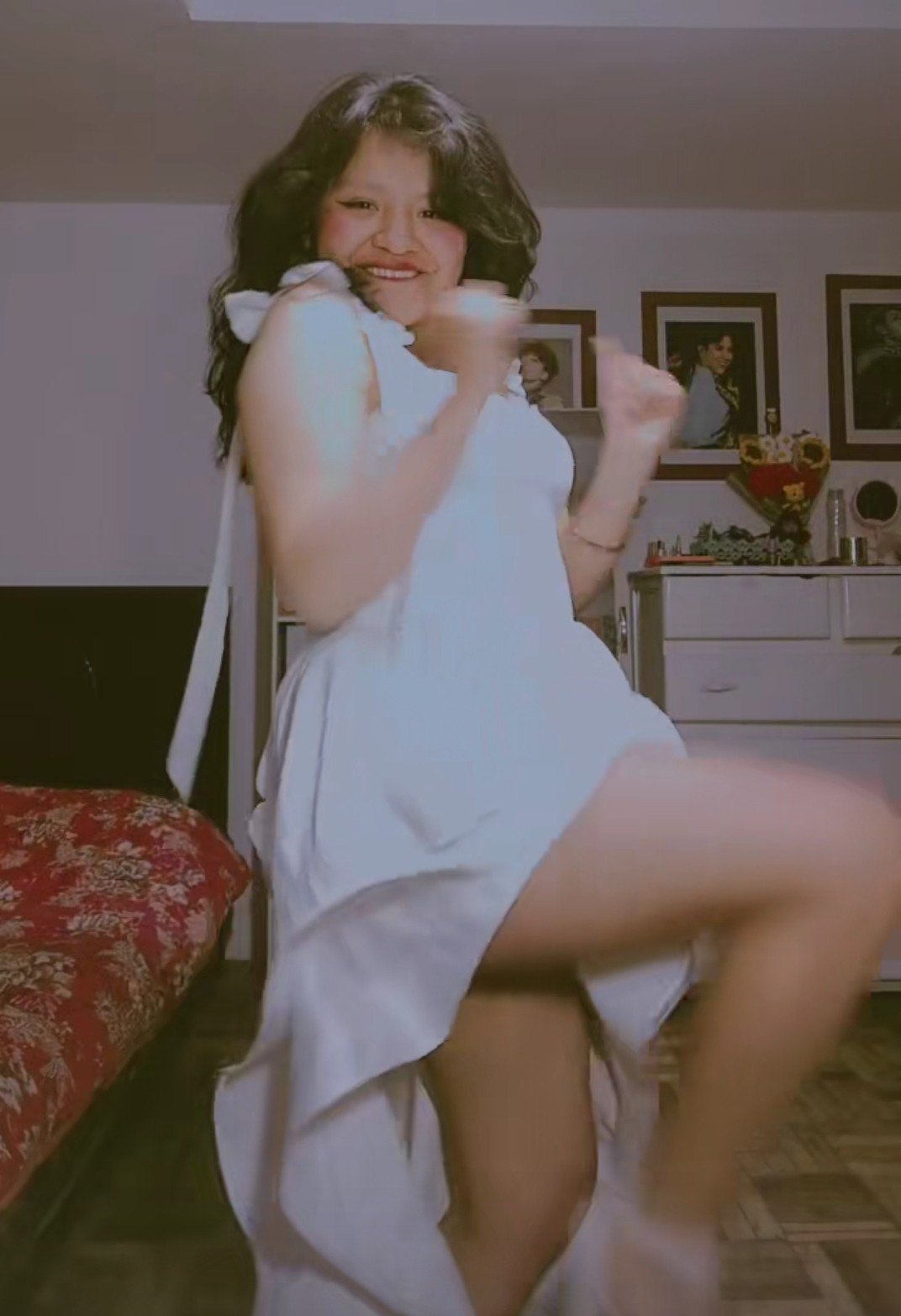 Angela Abril