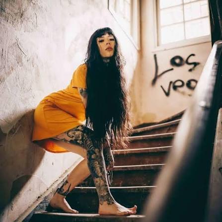 Alguien recuerda el usuario de ella o tiene material?