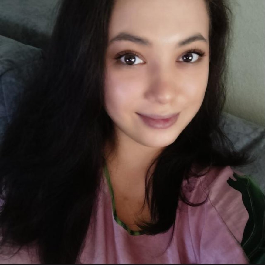 ¿Alguien me ayuda a encontrar todo de ella porfa?