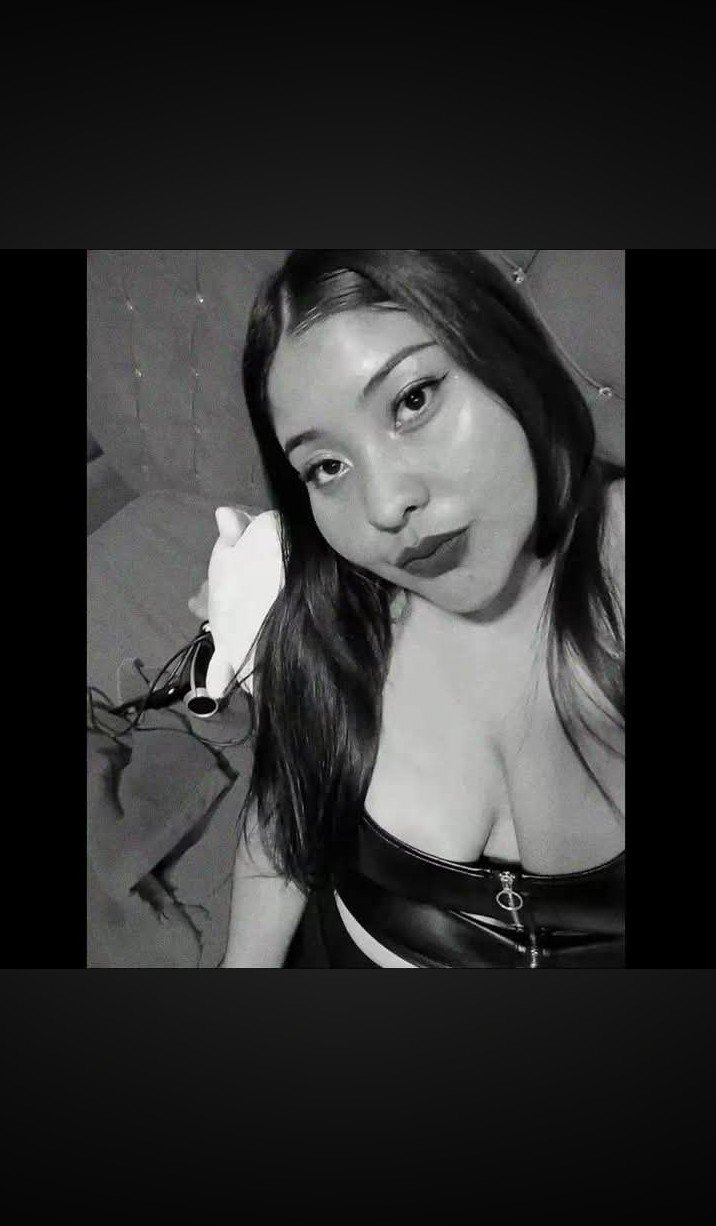 Algo de esta negrita culona?