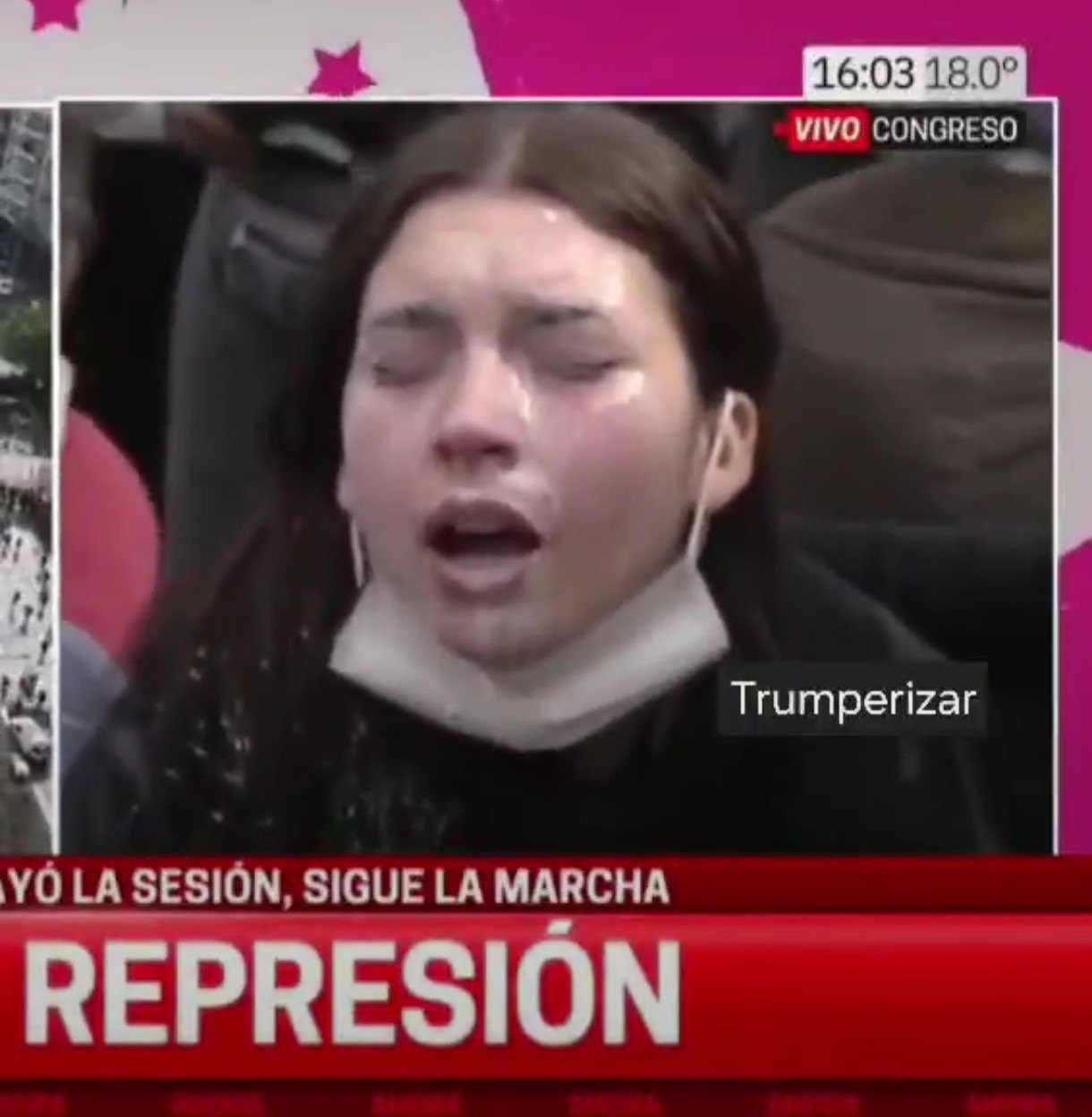 Algo de la minita que llenaron de leche