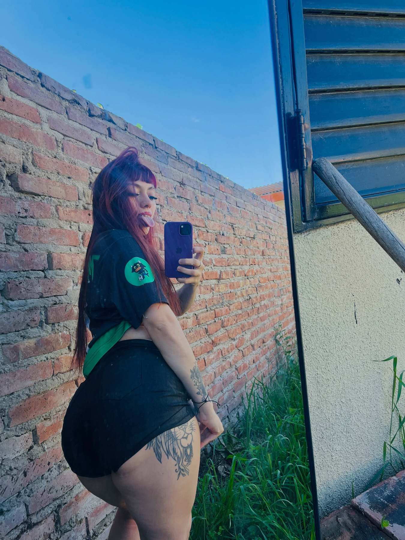 Ludmila Weizz (Esperanzaluw en IG)