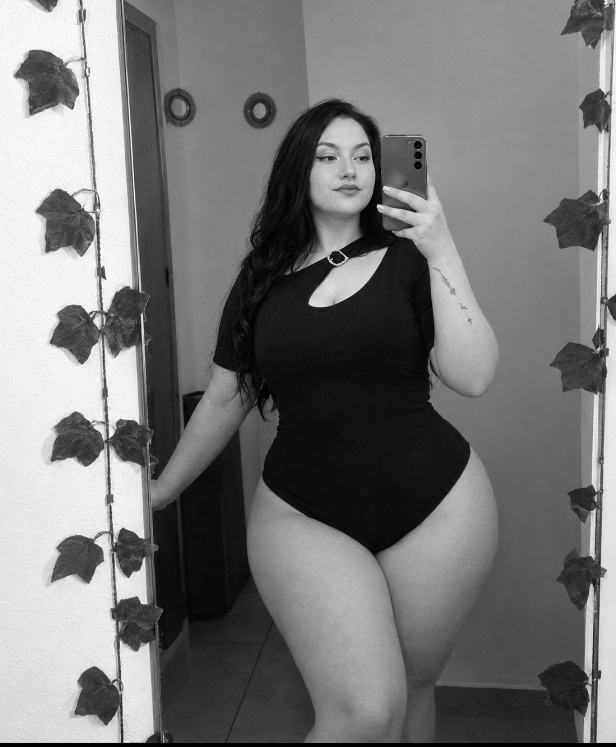 Algo de esta puta gorda ?