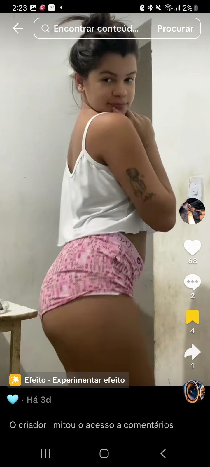 alguém tem vídeo dela