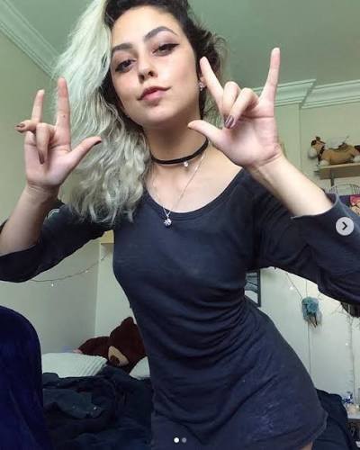 Letícia Shirakiin