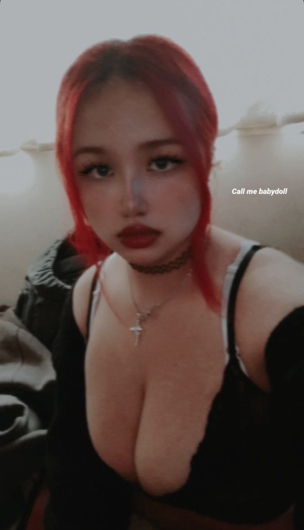 saquense los videos de esta tetona