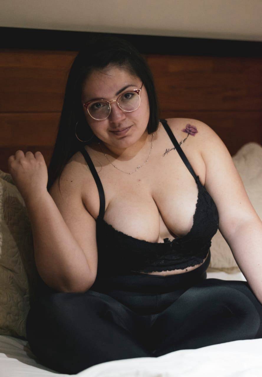 paulina tetona