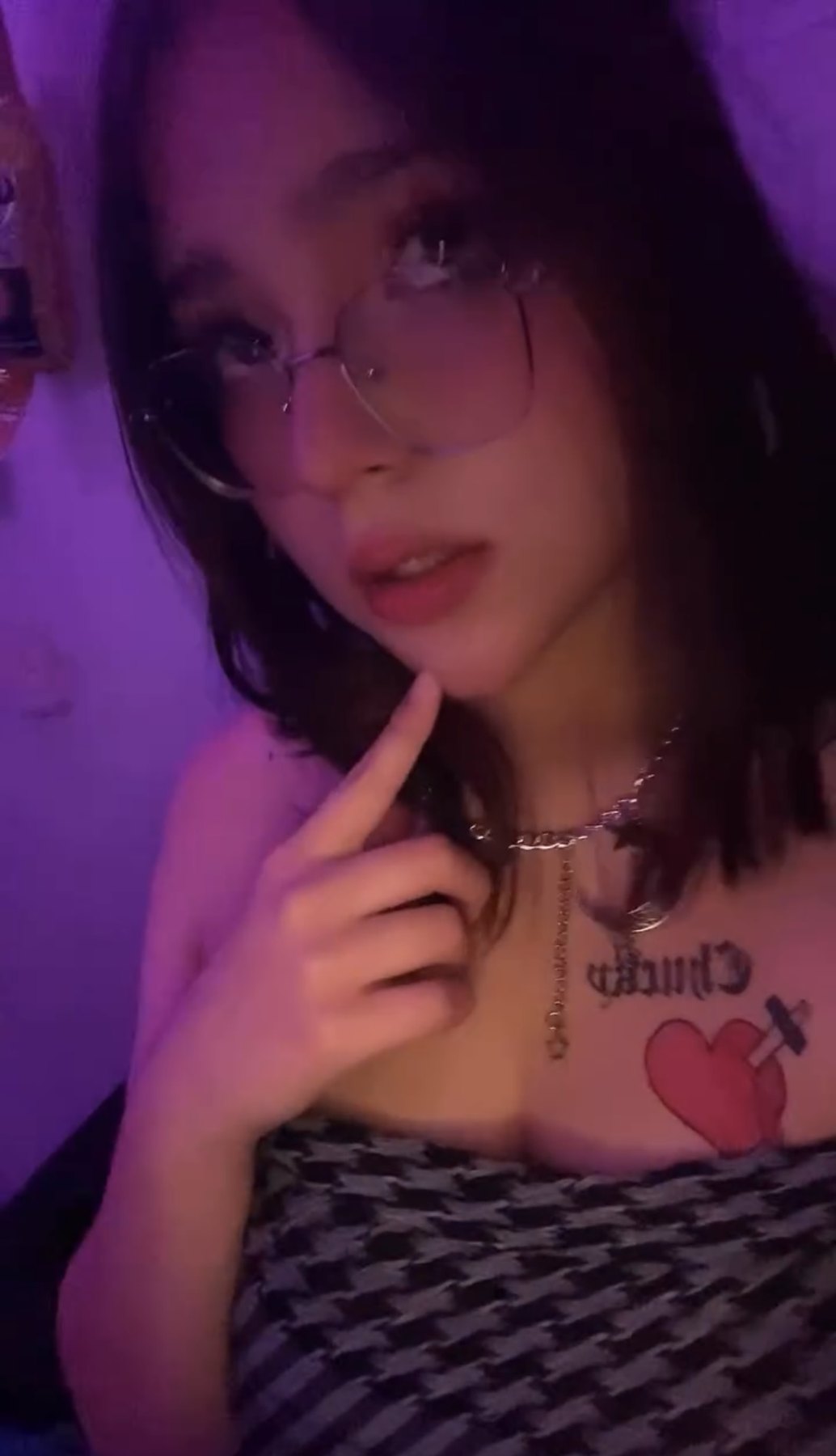 Algn tiene de ella?