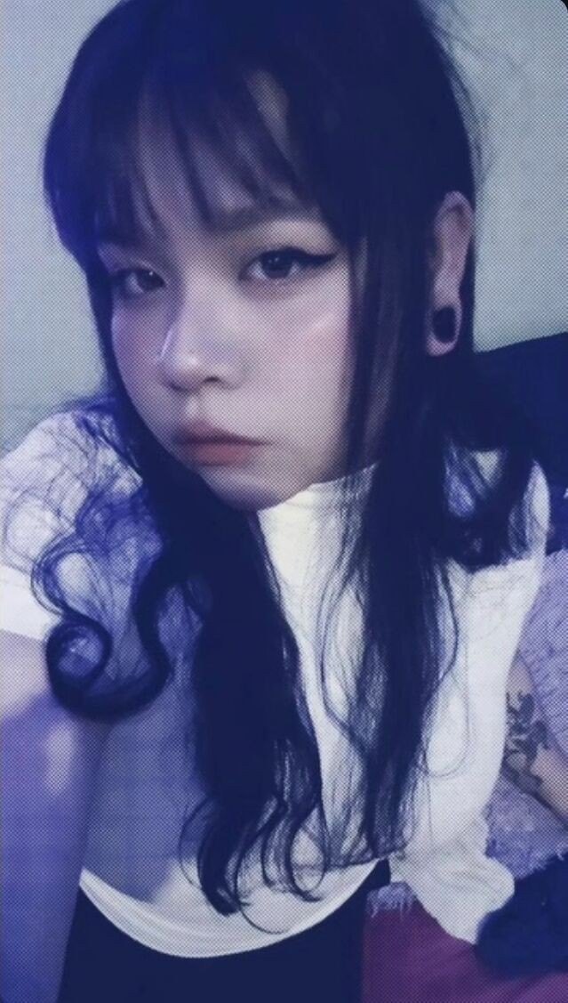 Tienen algo de esta nena?