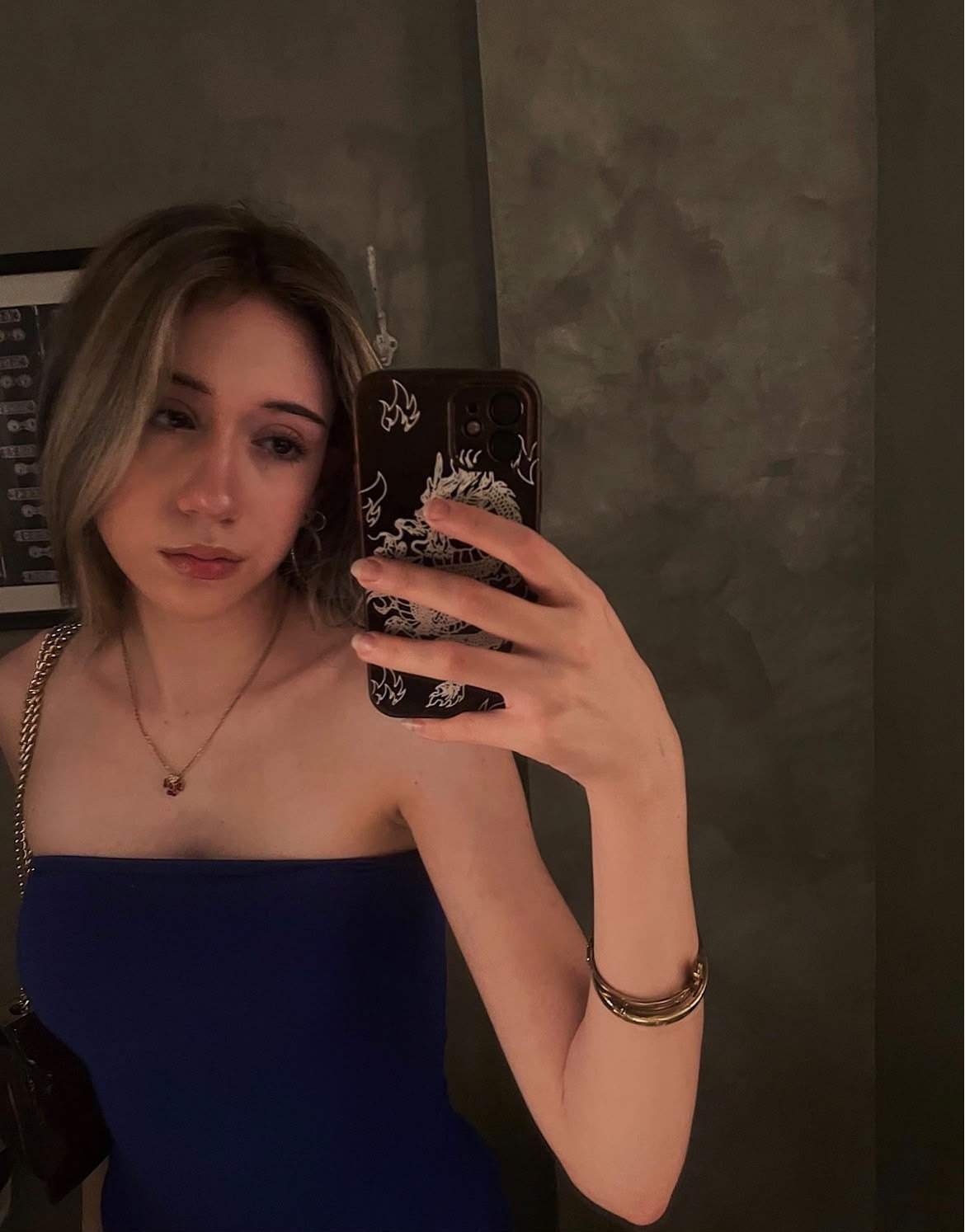 Algo de esta flaca?