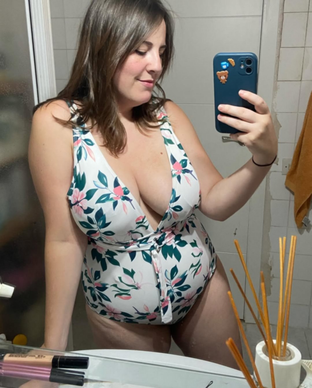 ¿Alguien tiene algo de esta tetona cordobesa?