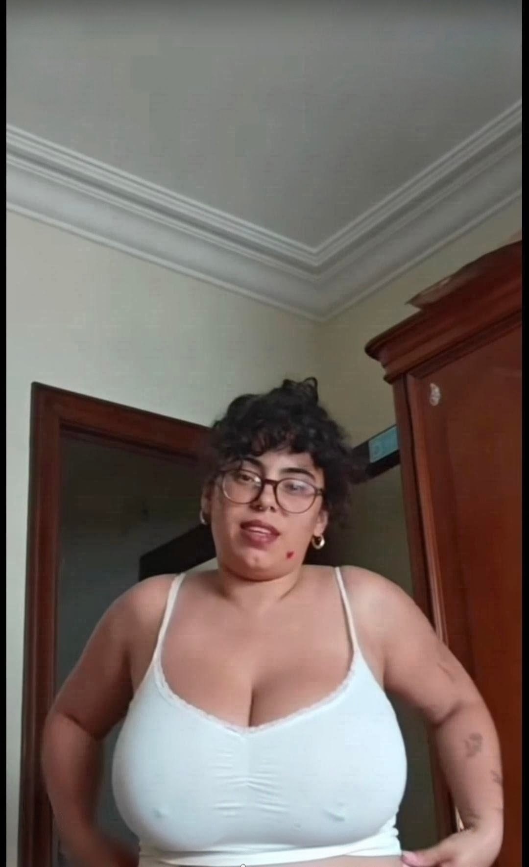 Alguien sabe quién es esta?