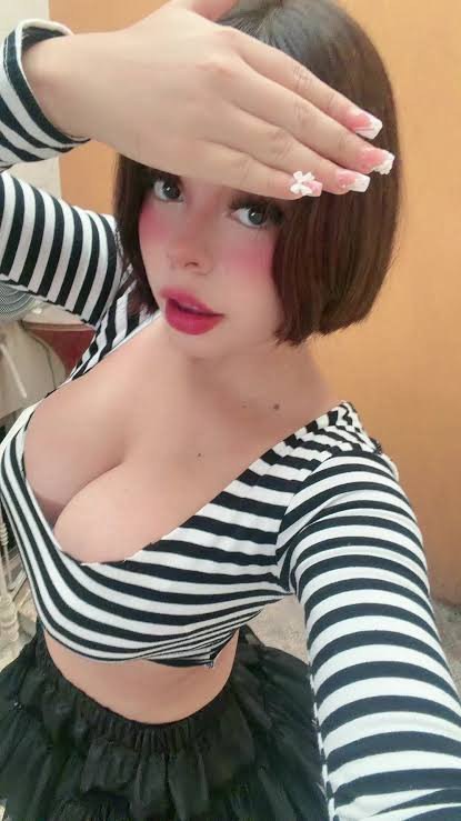 Alguien tiene sus videos?