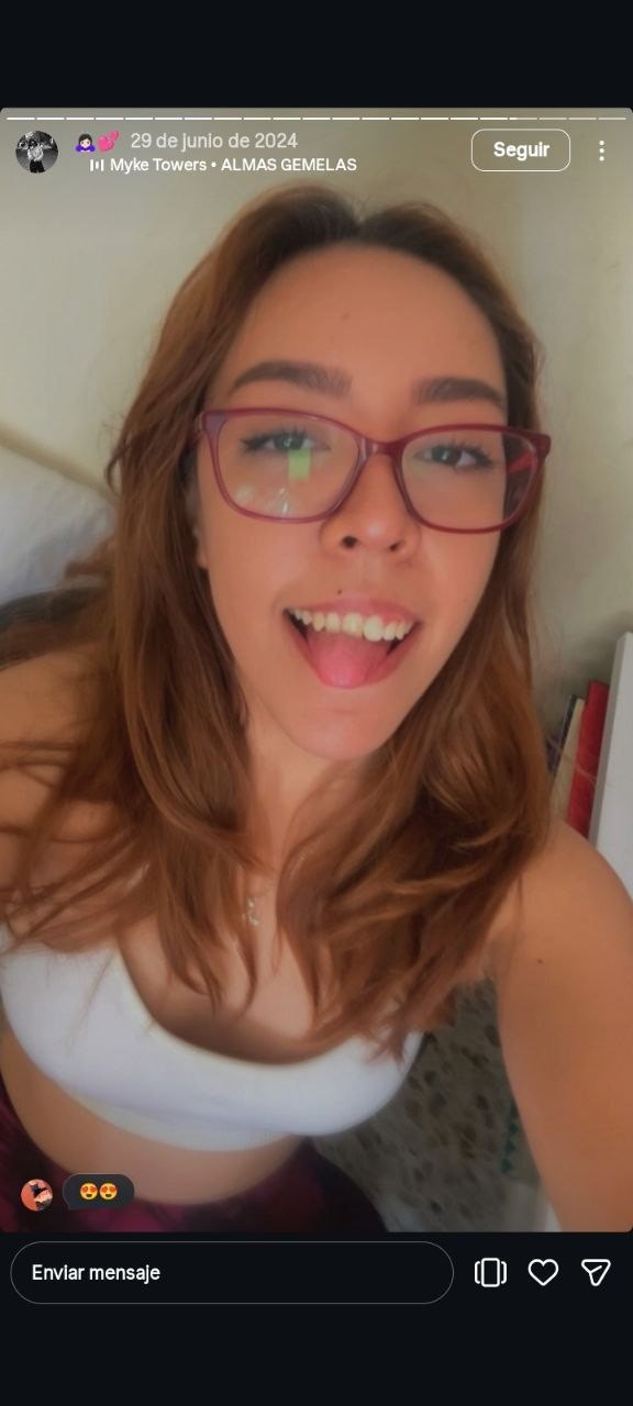 Algo de esta morra ??