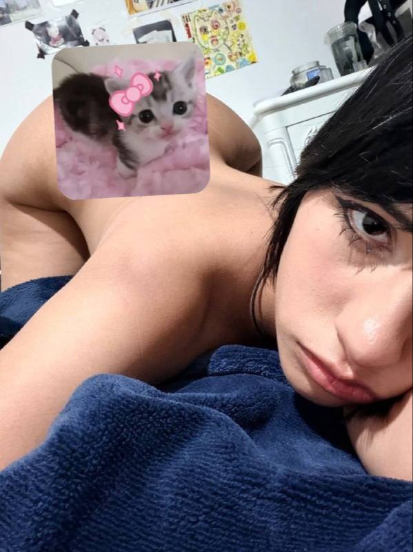 Alguien tiene nuevo contenido de la soju/yuriana canelita?