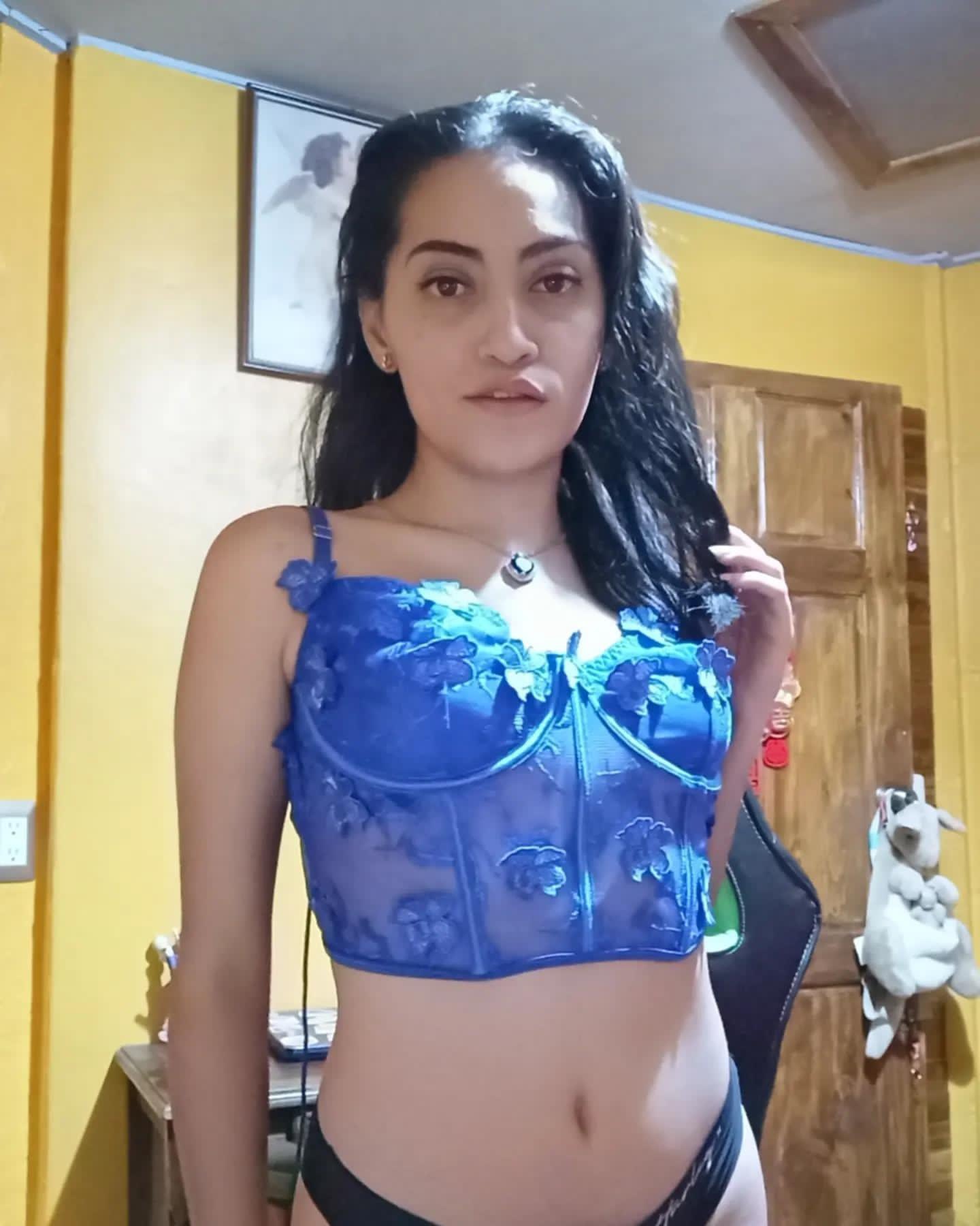 Busco de esta flaca