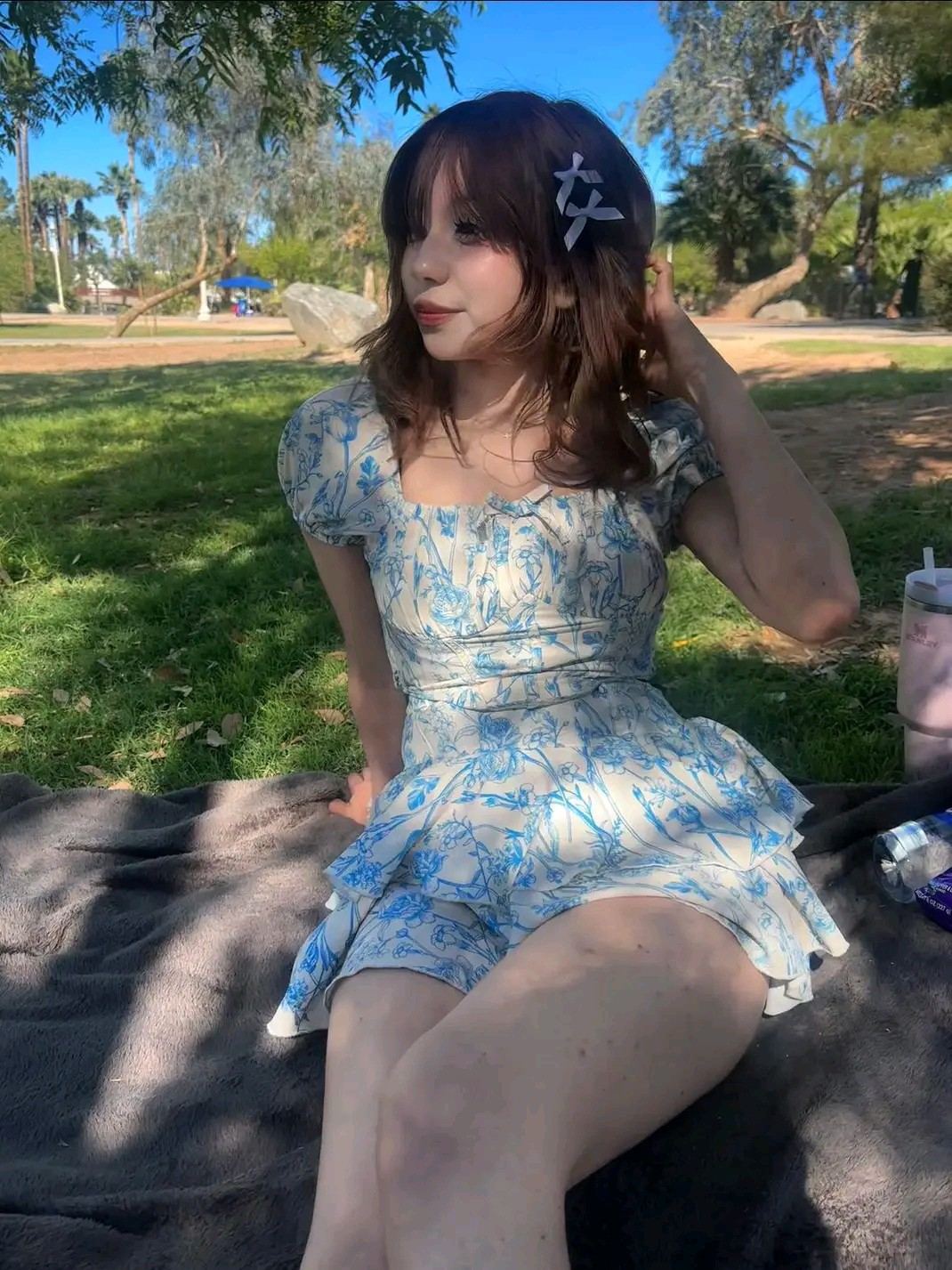 Pasen algo de Henica Zacari