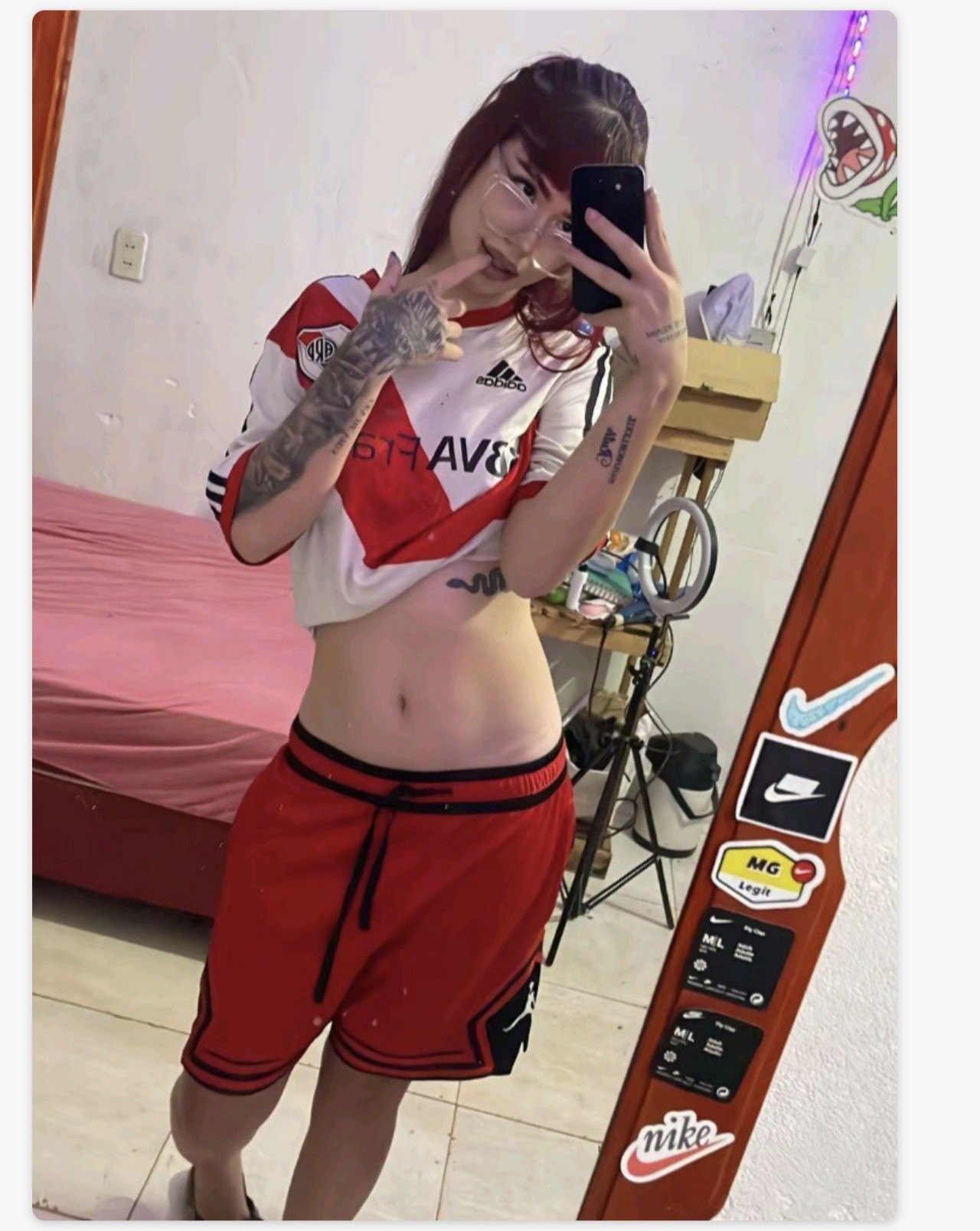 Alguien tiene el ig de esta ?