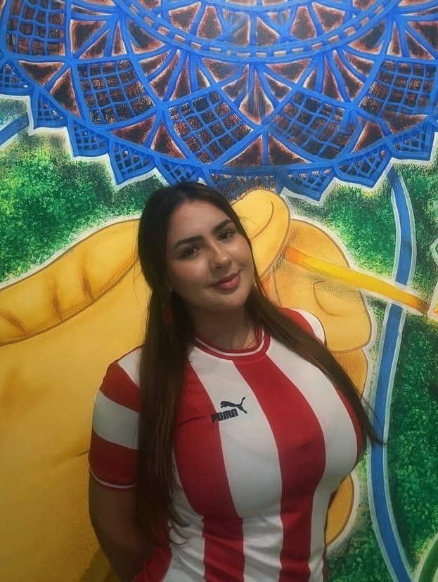 Algo de esta tetona?
