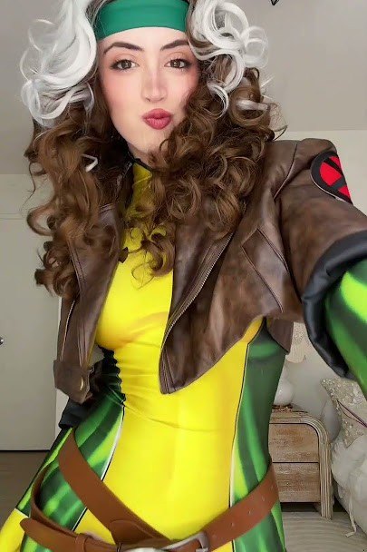 Anything about her? @notsophiesilva