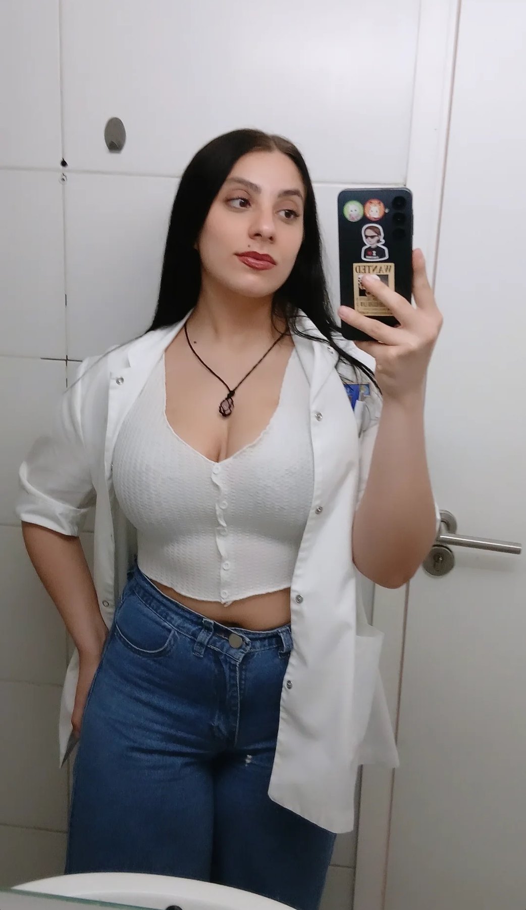 Algo de esta tetona