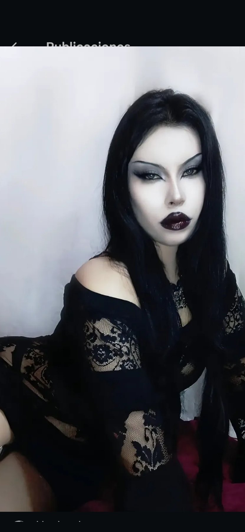 Algo de esta gotica hermosa bloody
