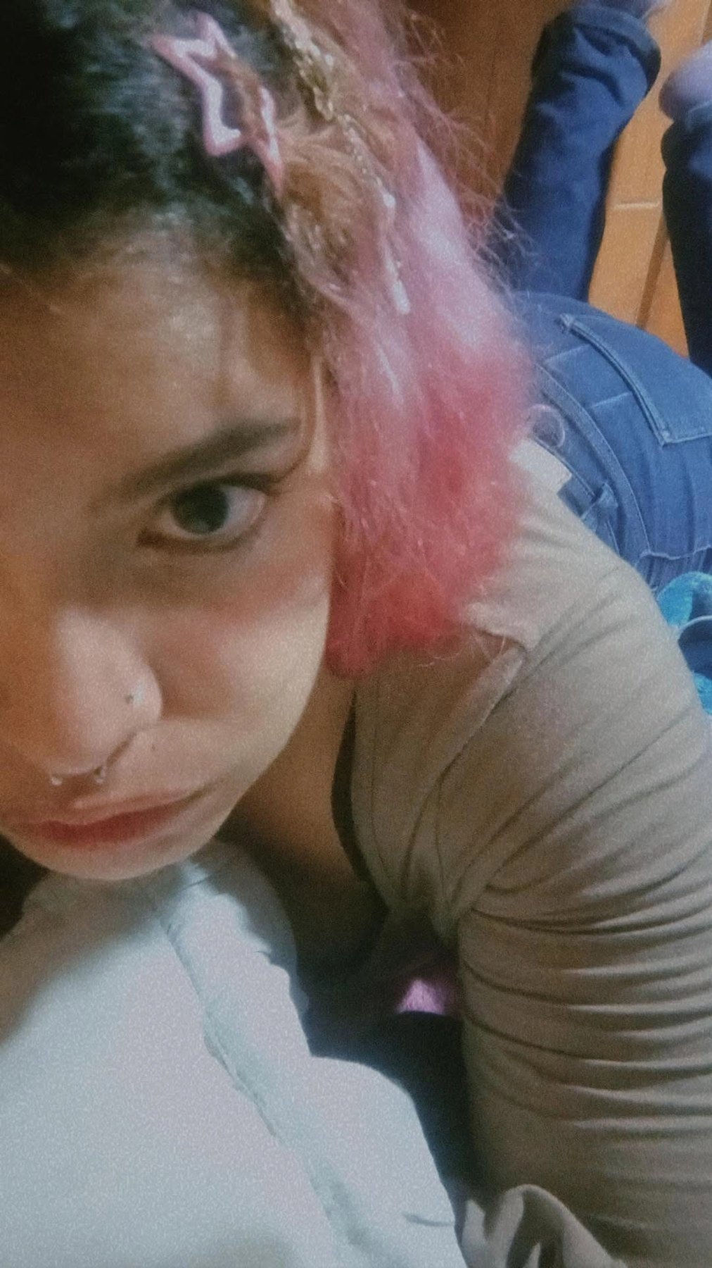 Quien tiene de ella?