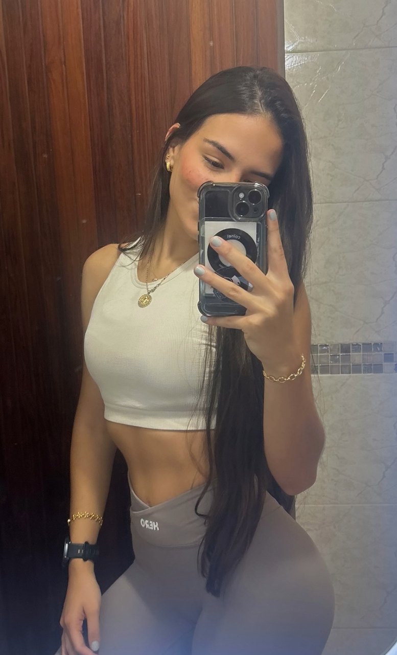 que salga el heroe (vivi)
