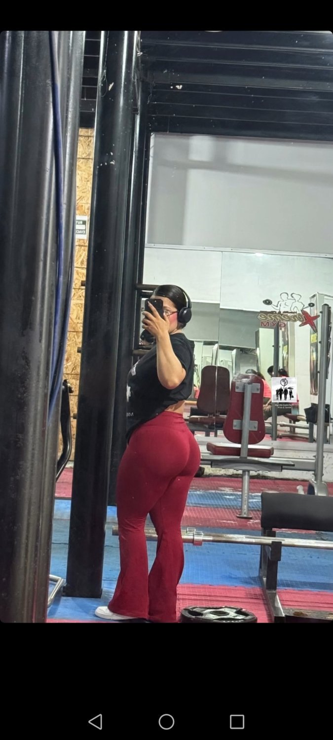 Si ls conocen díganle qué es una buena putita nalgona y así debe ser exhibida 🤭🤤🤤🙏🏾