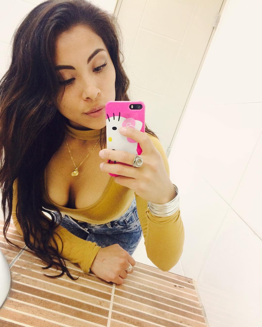 alguien la conoce? vende conte creo