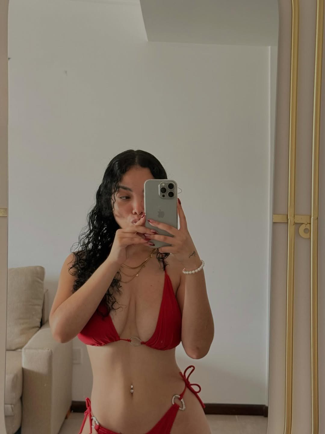 algo de chiara?? · respuesta