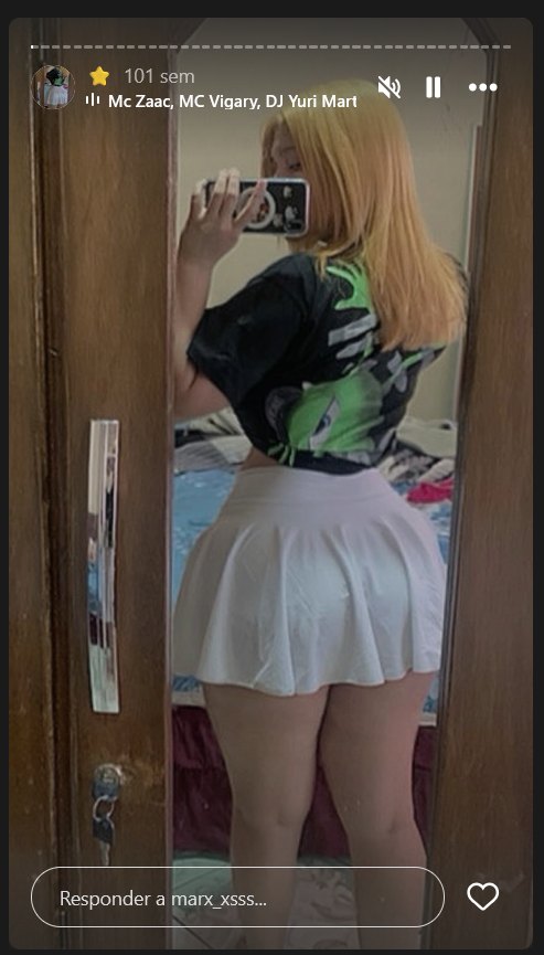 De esta lesbiana hermosa y culona?? · respuesta