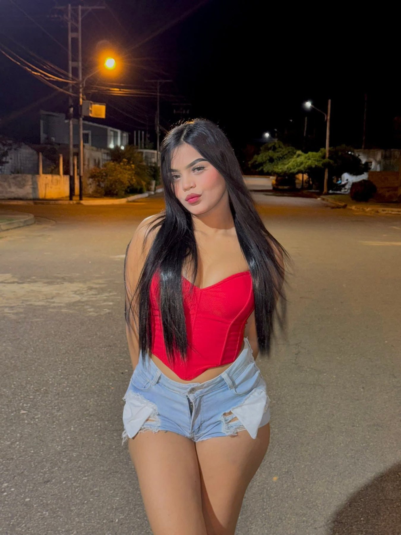 Algo de ella negros?? · respuesta