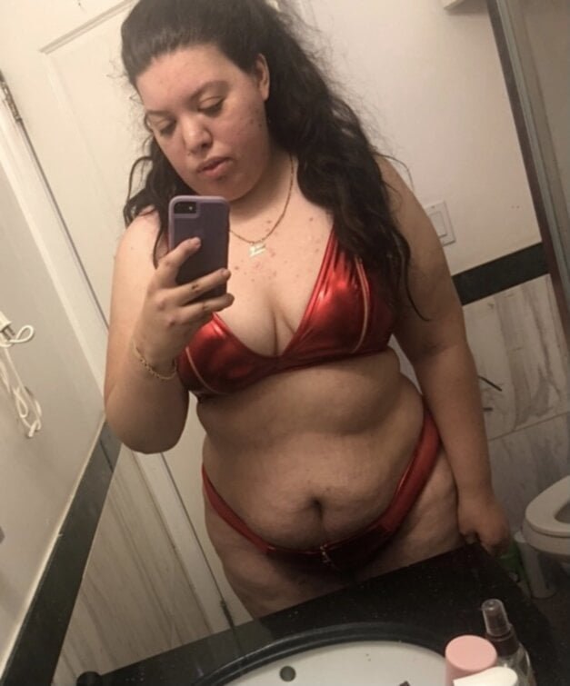 Ana 29 y/o BBW Selfie Girl From Cali · respuesta