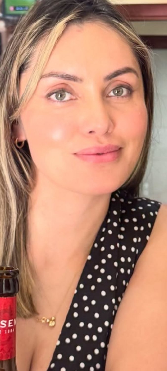 Viva España y las tetas de TATI, carajo!!! · respuesta