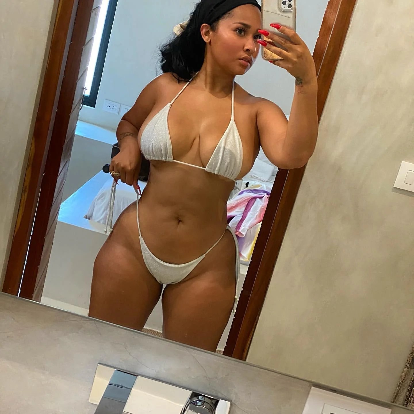 Ebony Tammy Rivera · respuesta
