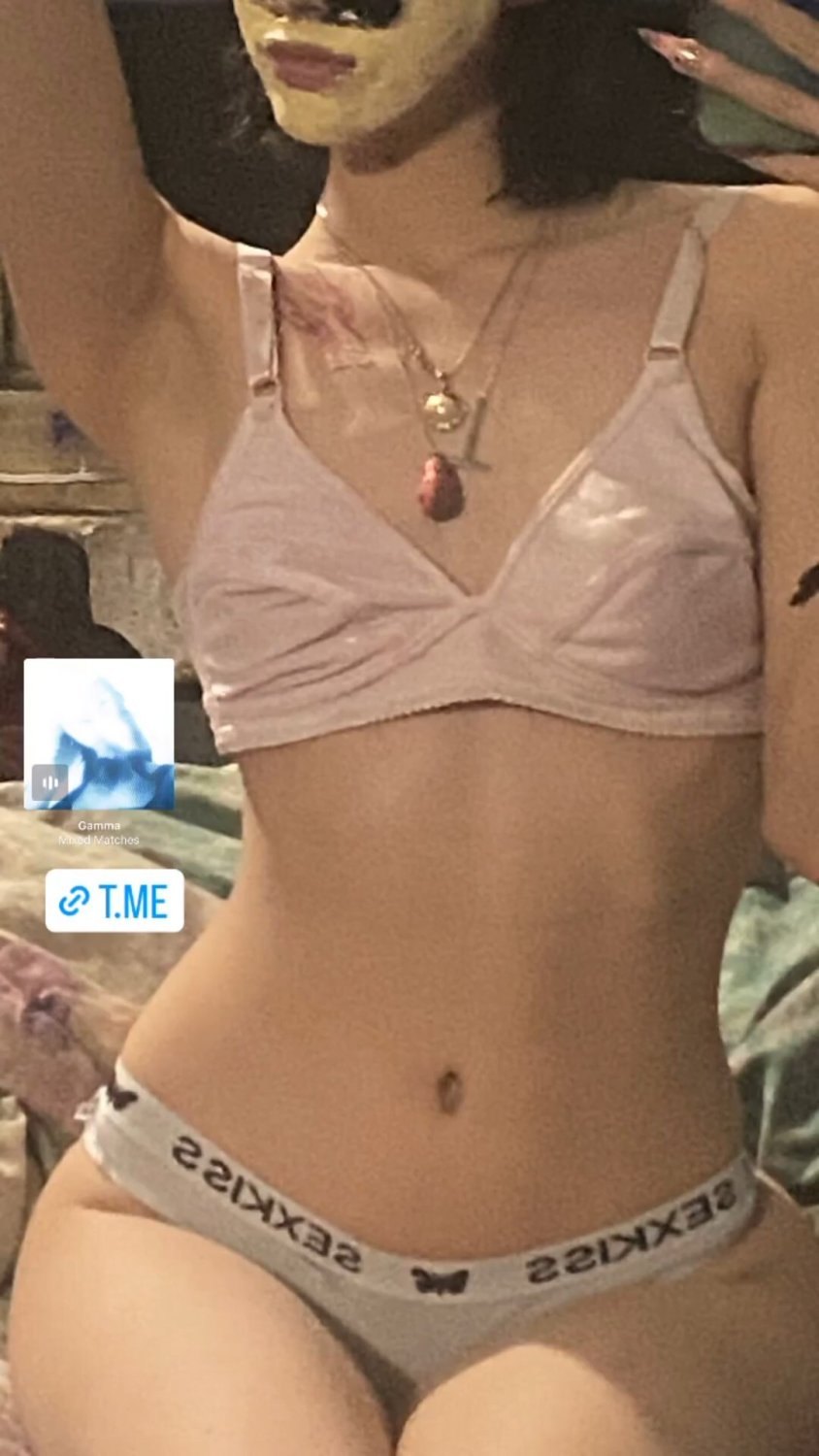 Leaked latina sexy girlfriend emo flaca culona Rica deliciosa cojiendo en cuatro hot nudes · respuesta