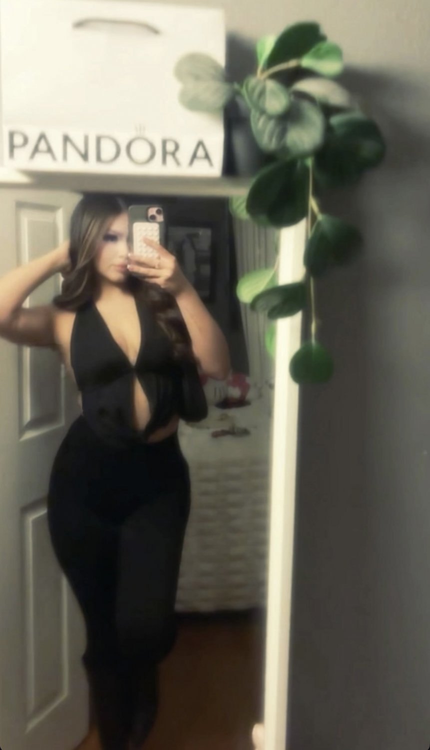 Los Angeles Latina Loves Cock · respuesta
