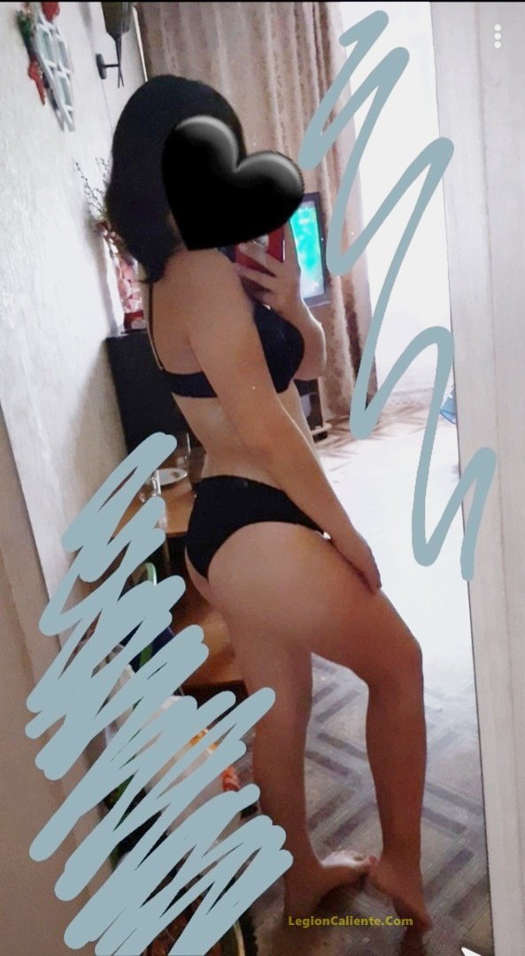 Putit4 Milán mostrando su tetitas chep4 lindo cul0 zorrit4 cam. · respuesta