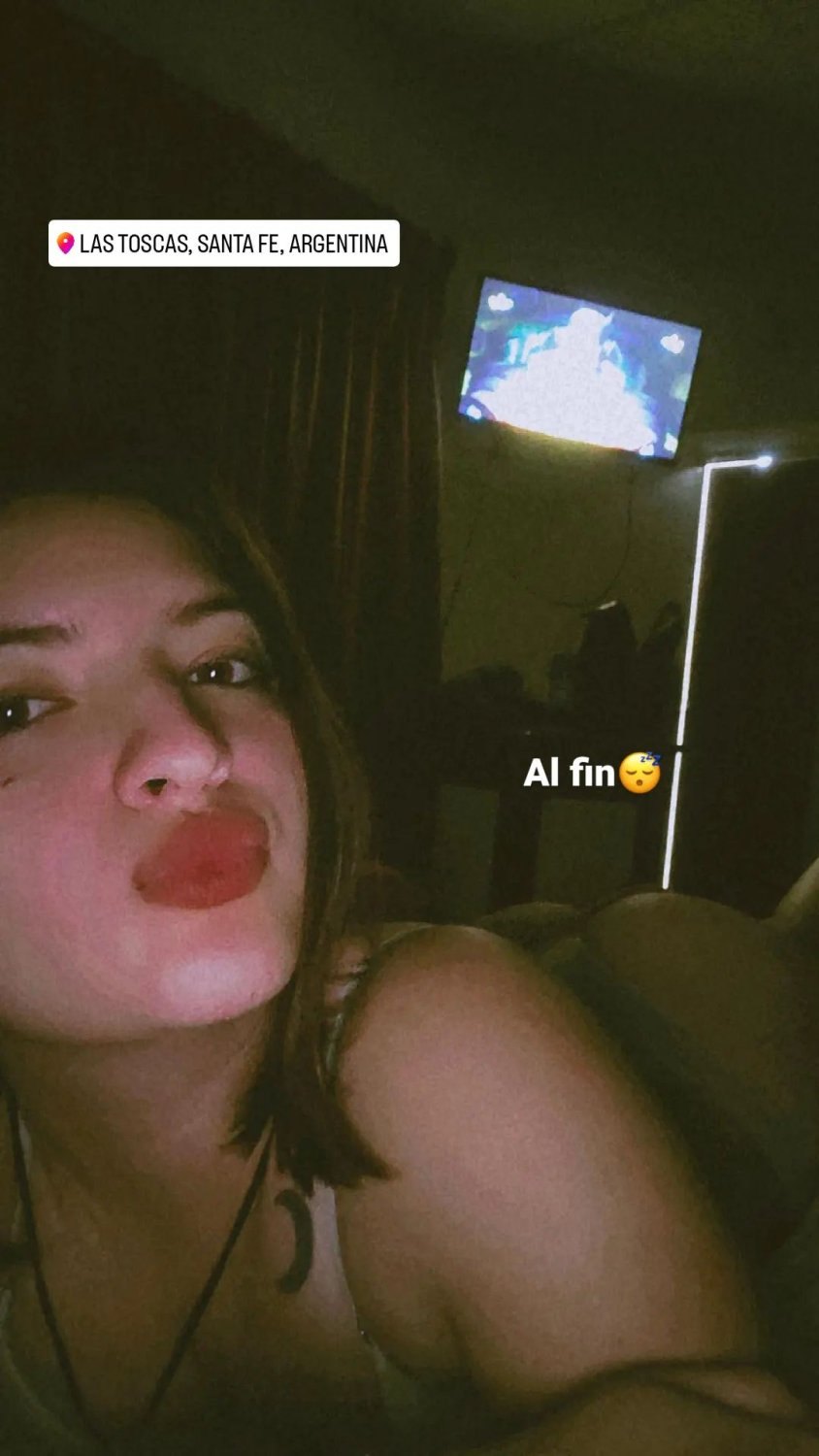 Argentina egresada hermosa flaca Culona rica en tanga deliciosa nudes de instagram · respuesta